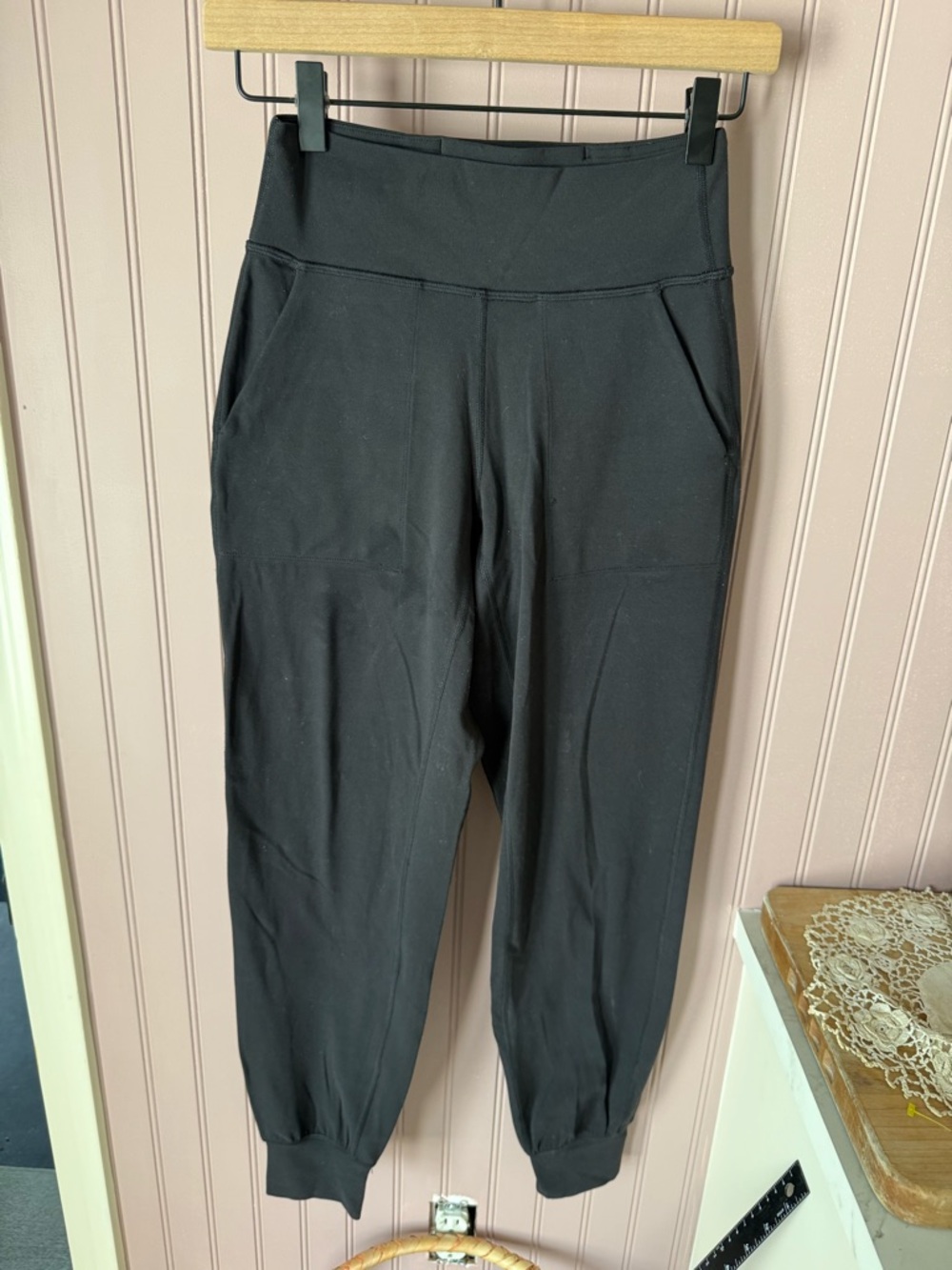 lululemon Black align joggers size 4